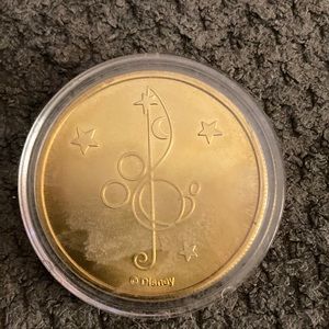 Fantasia 2000 commemorative coin